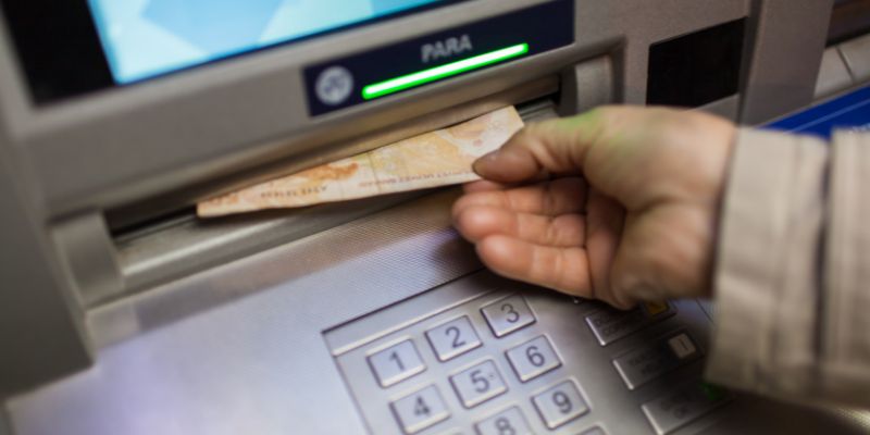 Procedimento de retirada de dinheiro
