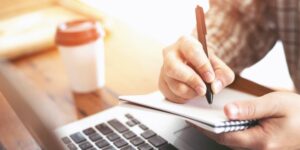 melhor curso de certificação financeira e de mercado
